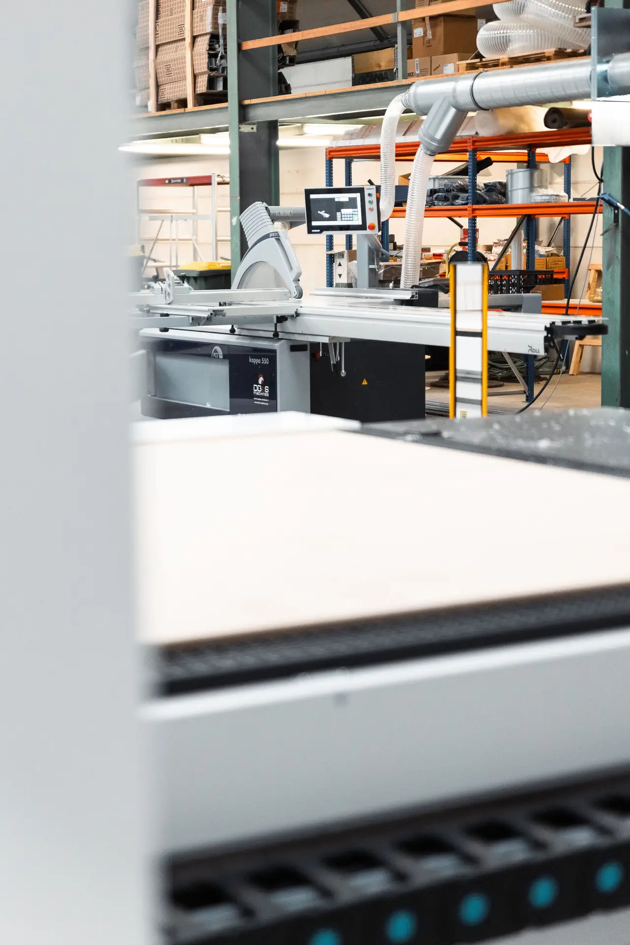 CNC-freeswerk bij Seracraft in Roeselare